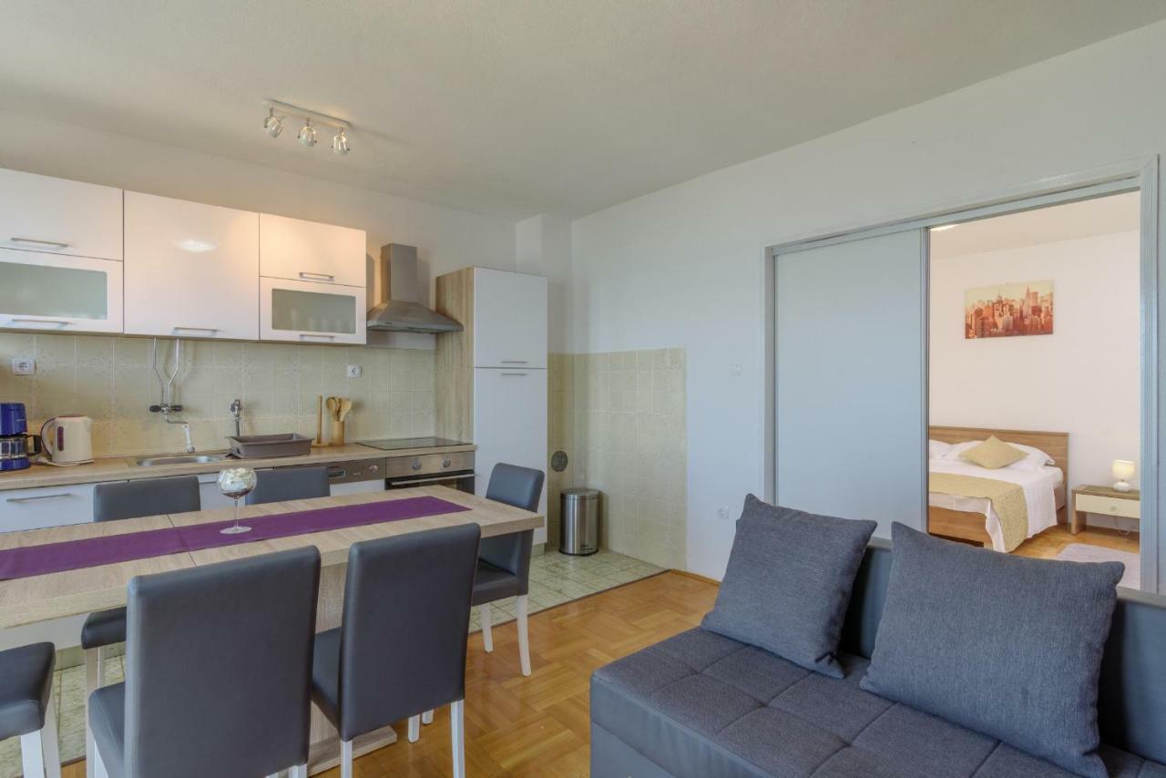Renic Apartmani Kaštela Exteriér fotografie