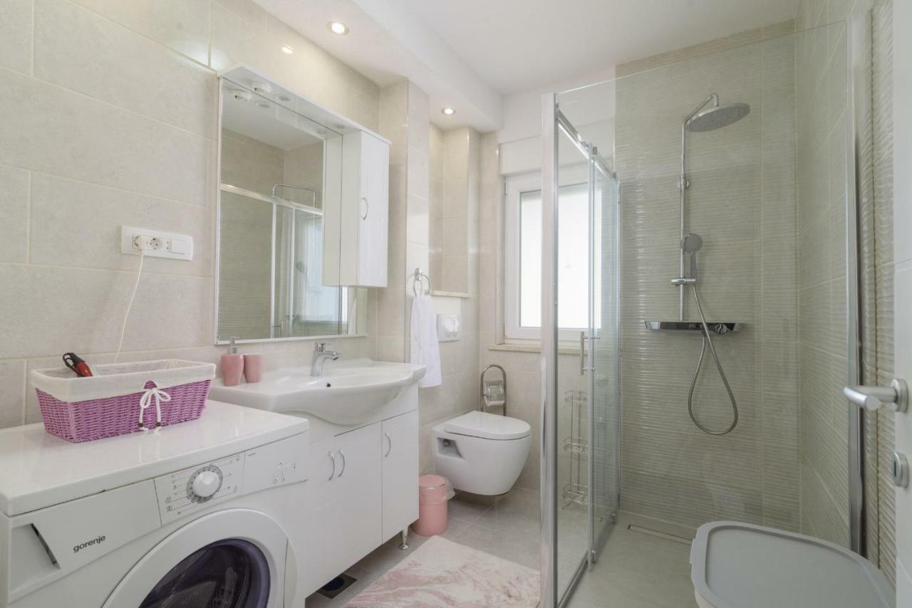 Renic Apartmani Kaštela Exteriér fotografie
